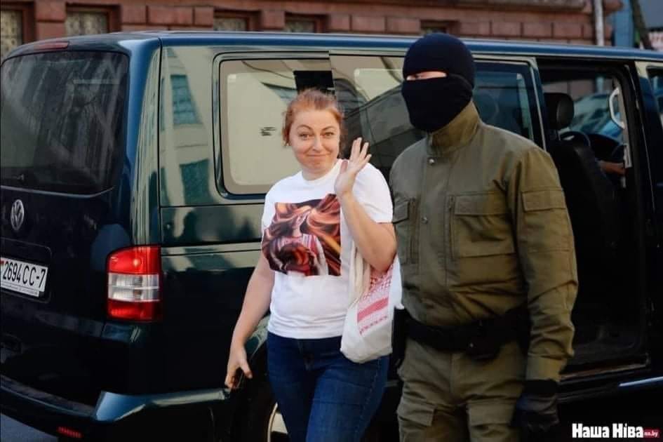 Затрыманне Марыі Грыц. Фота Надзеі Бужан, "Наша Ніва"