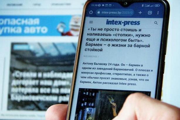 Выданне «Інтэкс-прэс» да 2021 года таксама выходзіла на паперы, пакуль Дом друку ў аднабаковым парадку не адмовіўся друкаваць газету