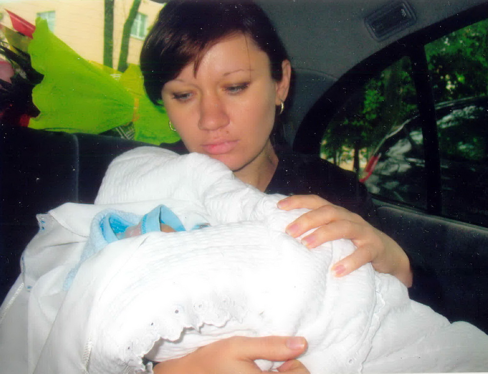 Жонка Алена з сынам Пятром Янушам. 2008 год