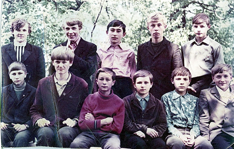 7 клас (сядзіць трэці справа), 1972 год