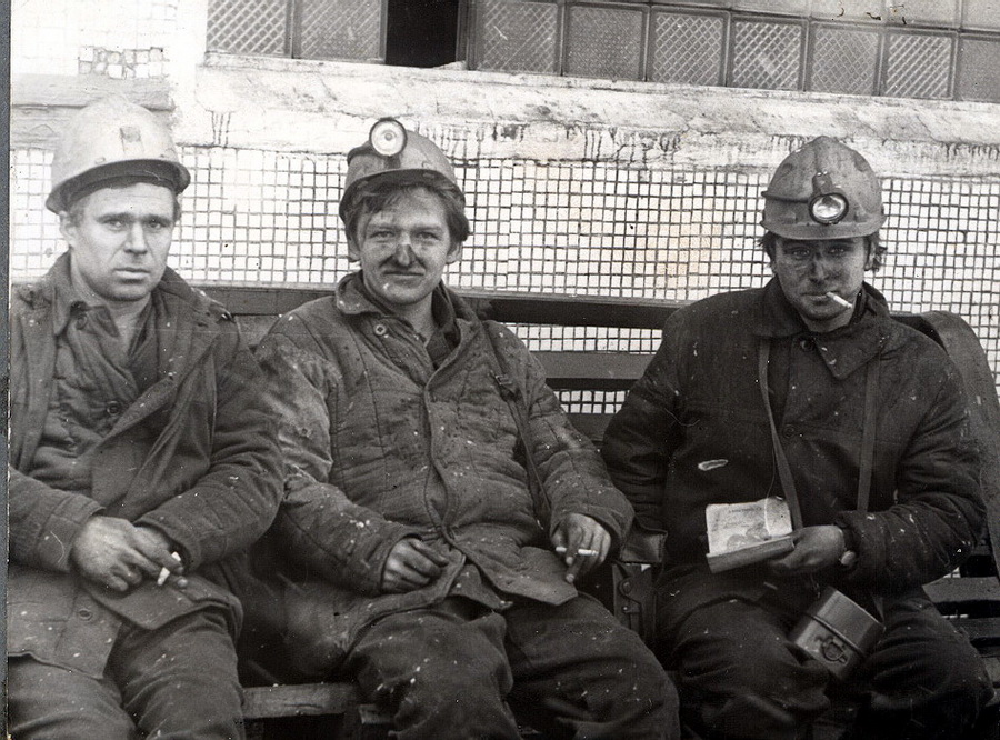 Карэспандэнт “Знамени юности” (справа), Кузбас, 1980 год