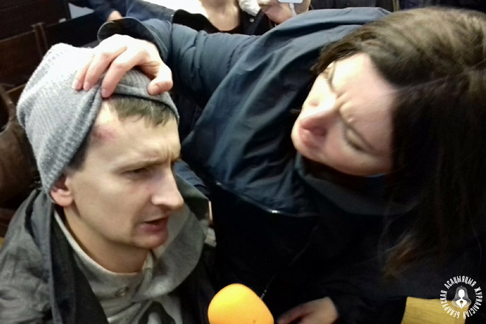 The beaten journalist Andrus Koziel in the courtroom, February 19, 2018