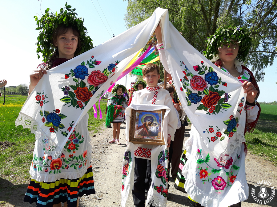 Юраўскі карагод ў Пагосце (Жыткавіцкі раён, Гомельская вобласць) Юраўскі карагод ў Пагосце (Жыткавіцкі раён, Гомельская вобласць)