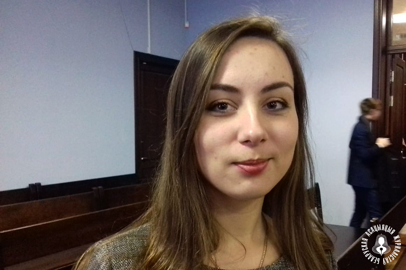 Журналістка газеты "Новы Час" Дзіяна Серадзюк Журналістка газеты "Новы Час" Дзіяна Серадзюк