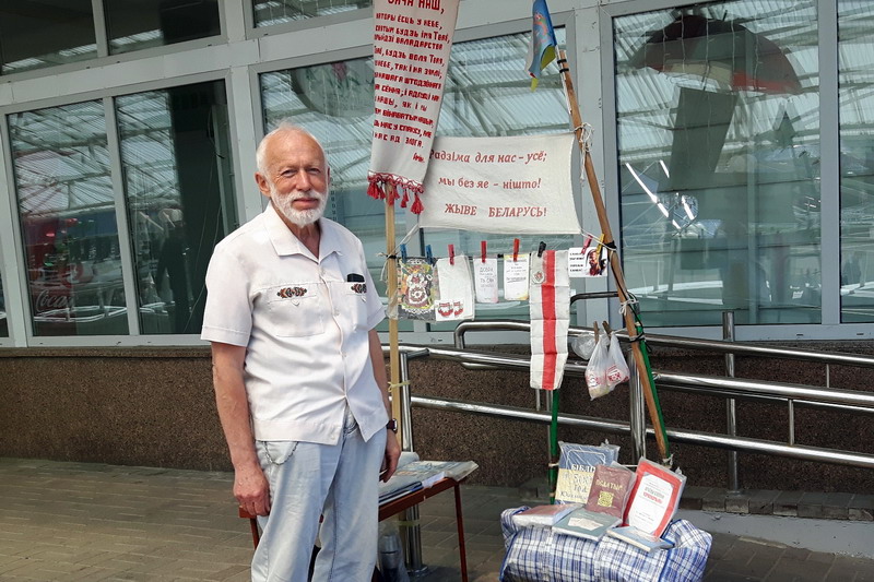 Барыс Хамайда прапануе мінакам недзяржаўную прэсу. vitebsk_0625_hamajda_f1.jpg