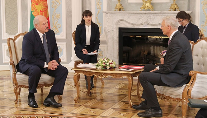 Lukashenka and Kariņš. Photo: president.gov.by Lukashenka and Kariņš