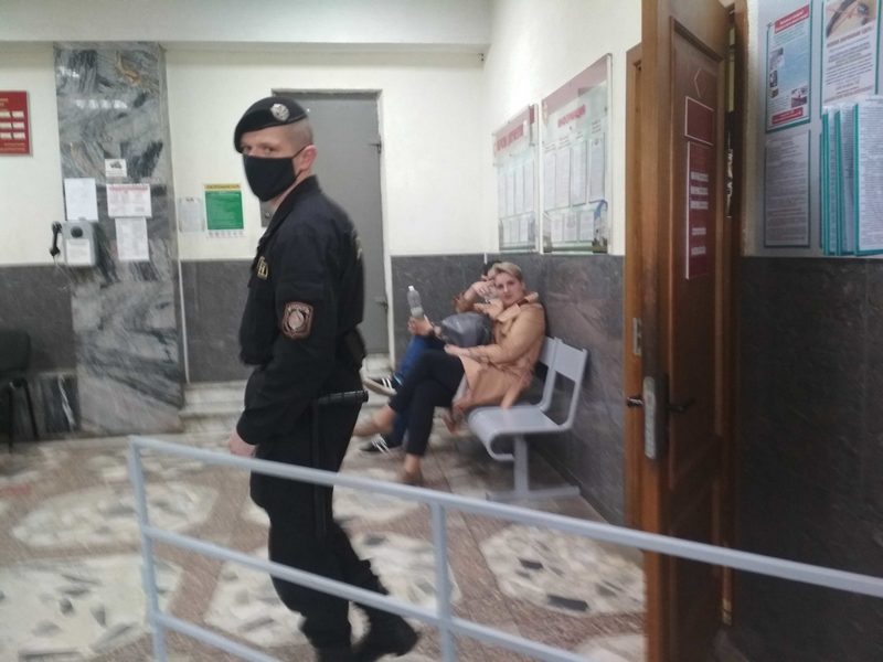 Ales Barazenka and Alena Dubovik in Babruysk district police department. Photo: Maryna Mauchanava