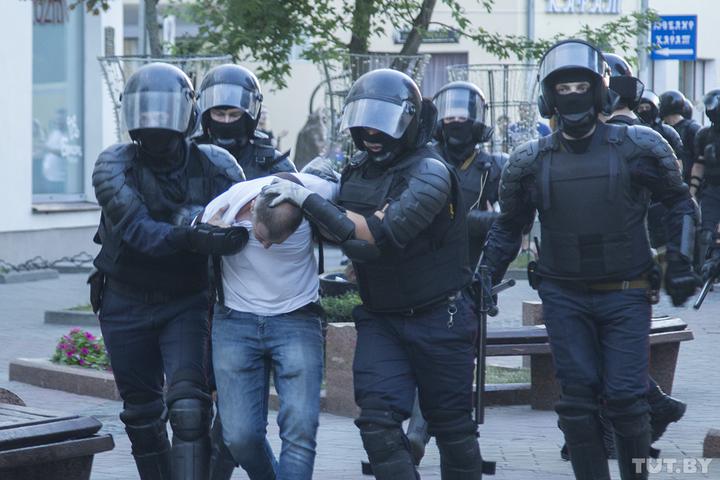 Фото носит иллюстративный характер. Сделано в Бресте 11 августа. Автор: Станислав Коршунов, TUT.BY