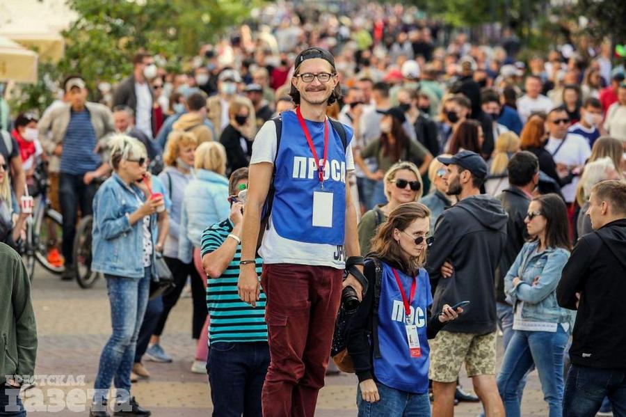 Роман Чмель, фотокорреспондент интернет-журнала «Бинокль» Роман Чмель, фотокорреспондент интернет-журнала «Бинокль»