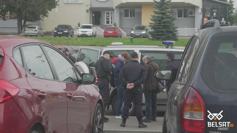 Detention of Vitebsk journalists Tatsiana Matveyeva, Ales Piletski and Siarhei Serabro. Photo: "Belsat" Detention of Vitebsk journalists Tatsiana Matveyeva, Ales Piletski and Siarhei Serabro. Photo: "Belsat"