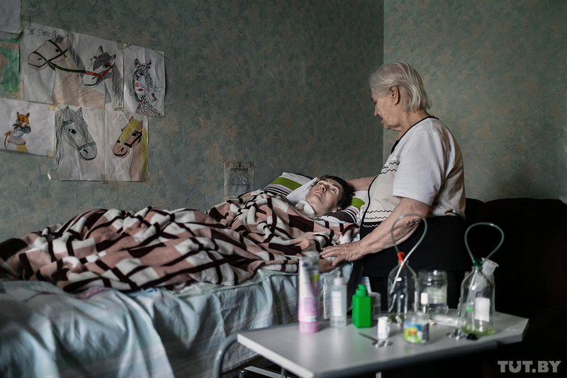 Любовь Даниловна Сукора с своей дочкой Ольгой. Фото: TUT.BY