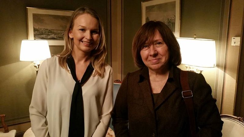 Аліна Коўшык і айчынная нобелеўская лаўрэатка Святлана Алексіевіч. Фота з сацсетак Аліны Коўшык