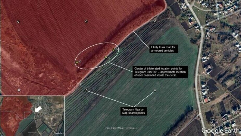 Ужыванне OSINT для геаманіторынгу расійскай ваеннай актыўнасці. На выяве паказанае адсочванне карыстальніка Telegram ад імавернага месца стаянкі транспартных сродкаў да галоўных варот ваеннага палігона ў Салоці на транспартным сродку (у адпаведнасці з хуткасцю перамяшчэння і месцазнаходжаннем карыстальніка). Фота: os2int.com