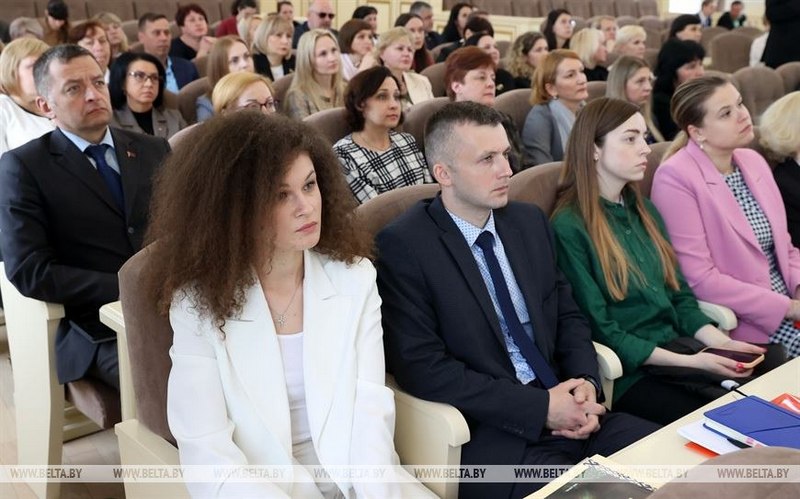 Барацьбіты з «фэйкамі» на семінары ў Гомелі, фота БелТА