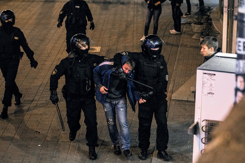 Задержания во время протестов в августе 2020 года. Фото: TUT.BY