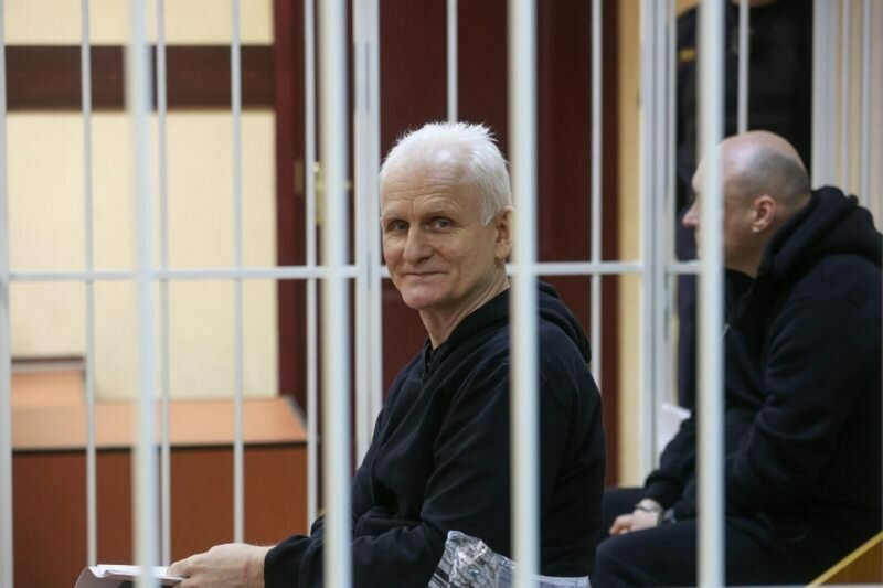 Алесь Бяляцкі на судзе