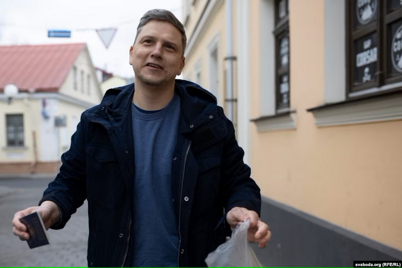 Павал Мажэйка пасьля выхаду з горадзенскай турмы пад падпіску аб нявыезьдзе, сакавік 2021 году