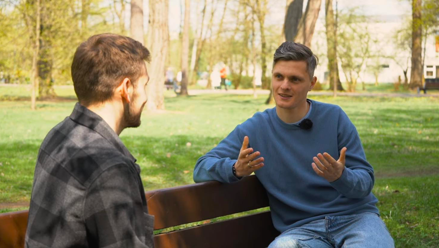 Руслан Кулевіч падчас інтэрв’ю. Фота з асабістага архіву журналіста