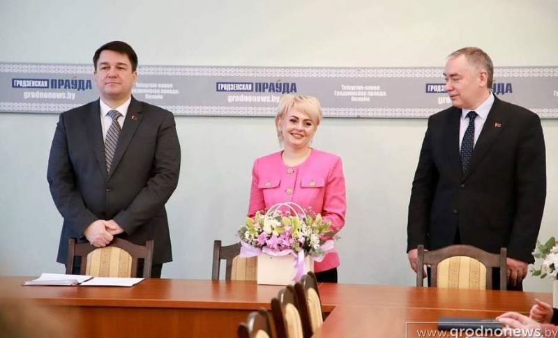 Новую галоўную рэдактарку Таццяну Сяргееву прадставілі калектыву. Фота: Таццяна Маталянец / Гродзенская праўда