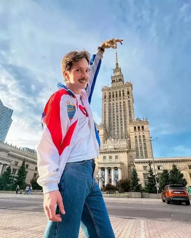 Мікіта Найдзёнаў